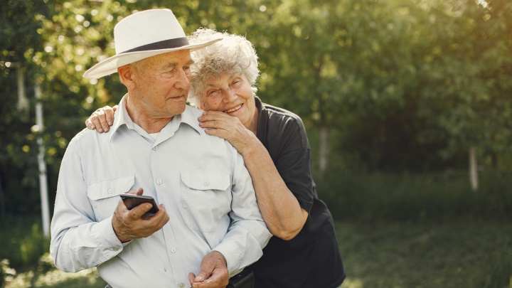 Бонусы и вклады: пермские пенсионеры поделились любимыми сервисами, которые помогают экономить