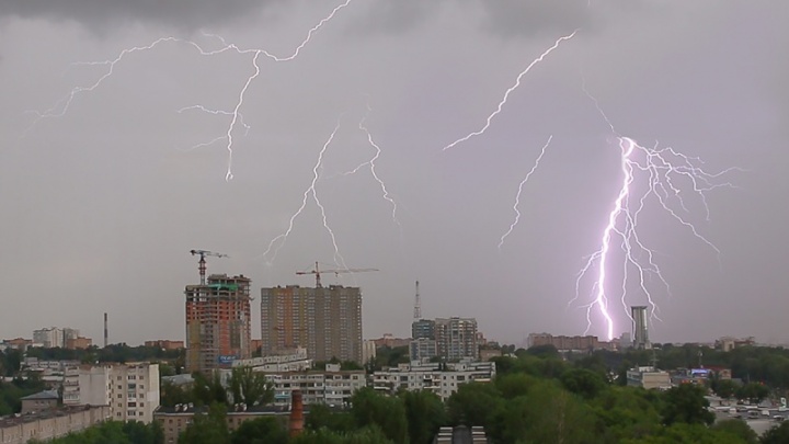 Запритесь и не включайте телевизор: на Самарскую область надвигается шторм