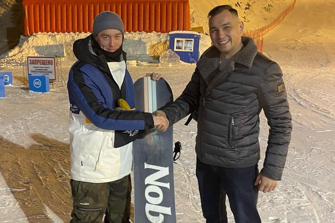Призеру Кубка мира вернули дорогущий сноуборд, который украли на Уктусе