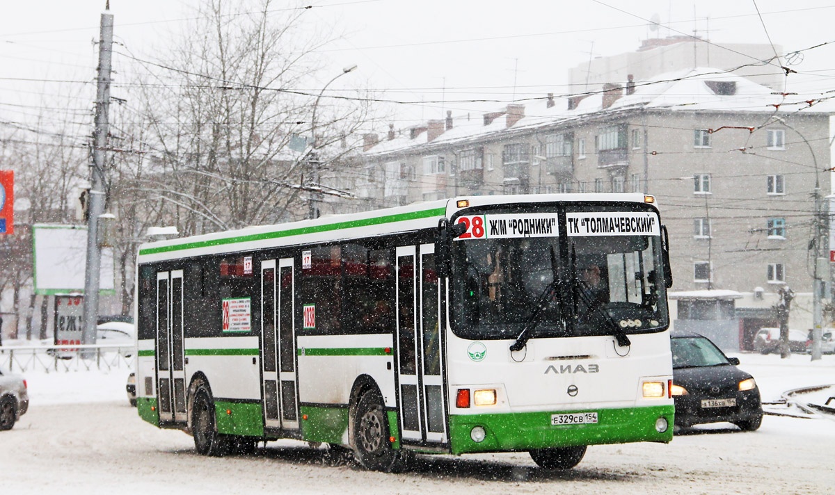 Пассажирка родила ребенка в автобусе № 28 на улице Красный проспект Новосибирска