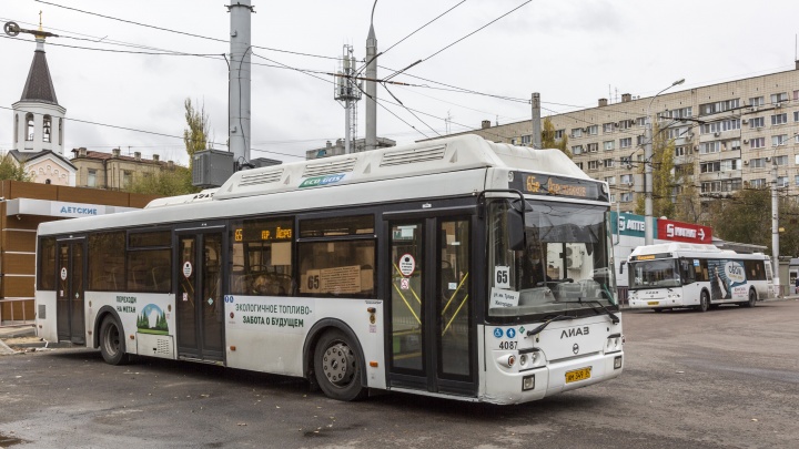 «До Тулака больше не поедет»: изменен маршрут одного из основных автобусов Волгограда