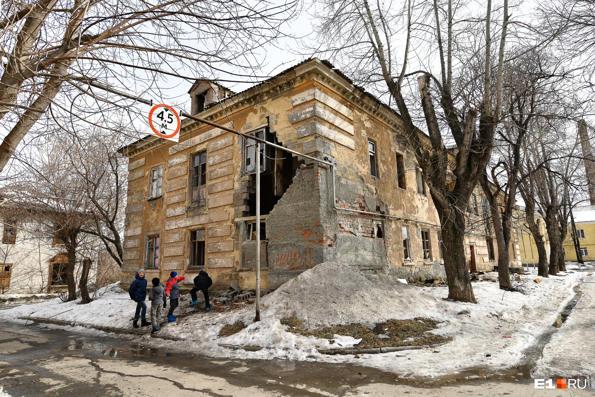 Стало известно, какие дома первыми пойдут под снос ради реновации в Екатеринбурге