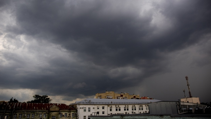 МЧС рассылает экстренные предупреждения ярославцам об ухудшении погоды