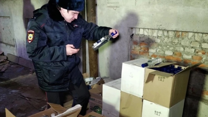 Четырех зауральцев, торговавших суррогатным алкоголем, оштрафовали на 3 млн рублей