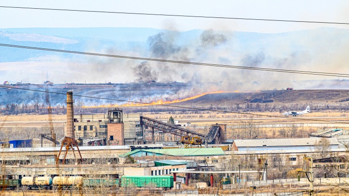 Горели дома и сухостой: почти 80 пожаров произошло за сутки в Кемеровской области