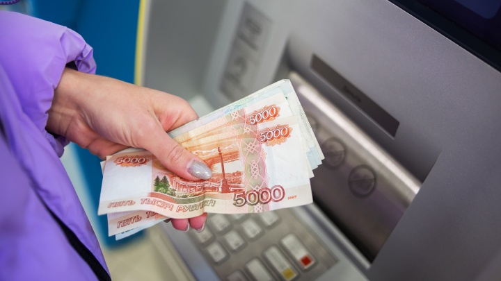 Врач из Ангарска поучаствовала в «спецоперации по поимке мошенников» и лишилась 1 миллиона рублей