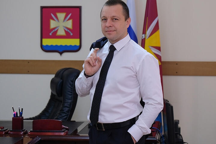 Сергей Пономарёв стал главой района всего за полгода до взятки, в декабре 2017 года
