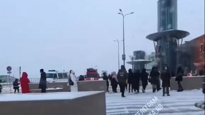 В Уфе эвакуируют крупный торговый центр