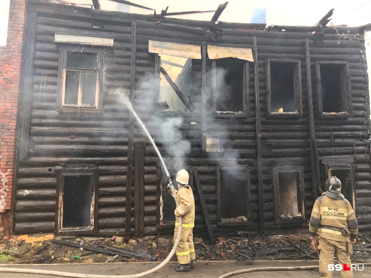Пожар уже локализовали Пожар уже локализовали