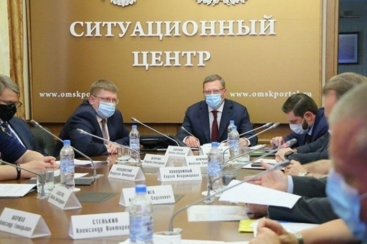 Сейчас омичи ожидают, какое решение примут власти по QR-кодам — будут ли дополнительные ограничения или их начнут отменять? Сейчас омичи ожидают, какое решение примут власти по QR-кодам — будут ли дополнительные ограничения или их начнут отменять?