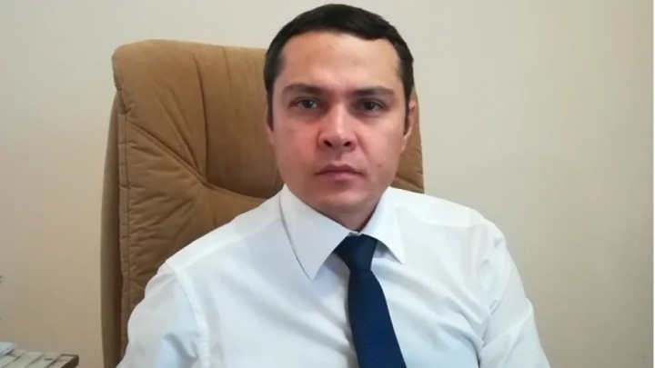 В Башкирии за взятки на 9 лет посадили высокопоставленного чиновника. Его начальника Хабиров отправил на повышение