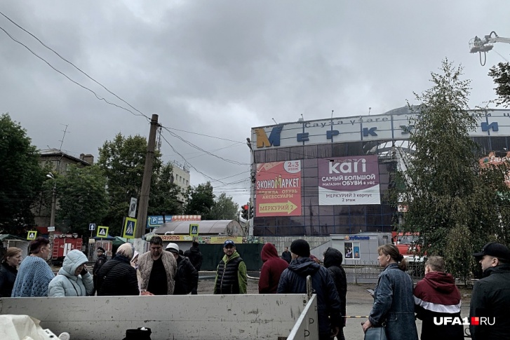 В течение последних суток внутрь никого не запускали