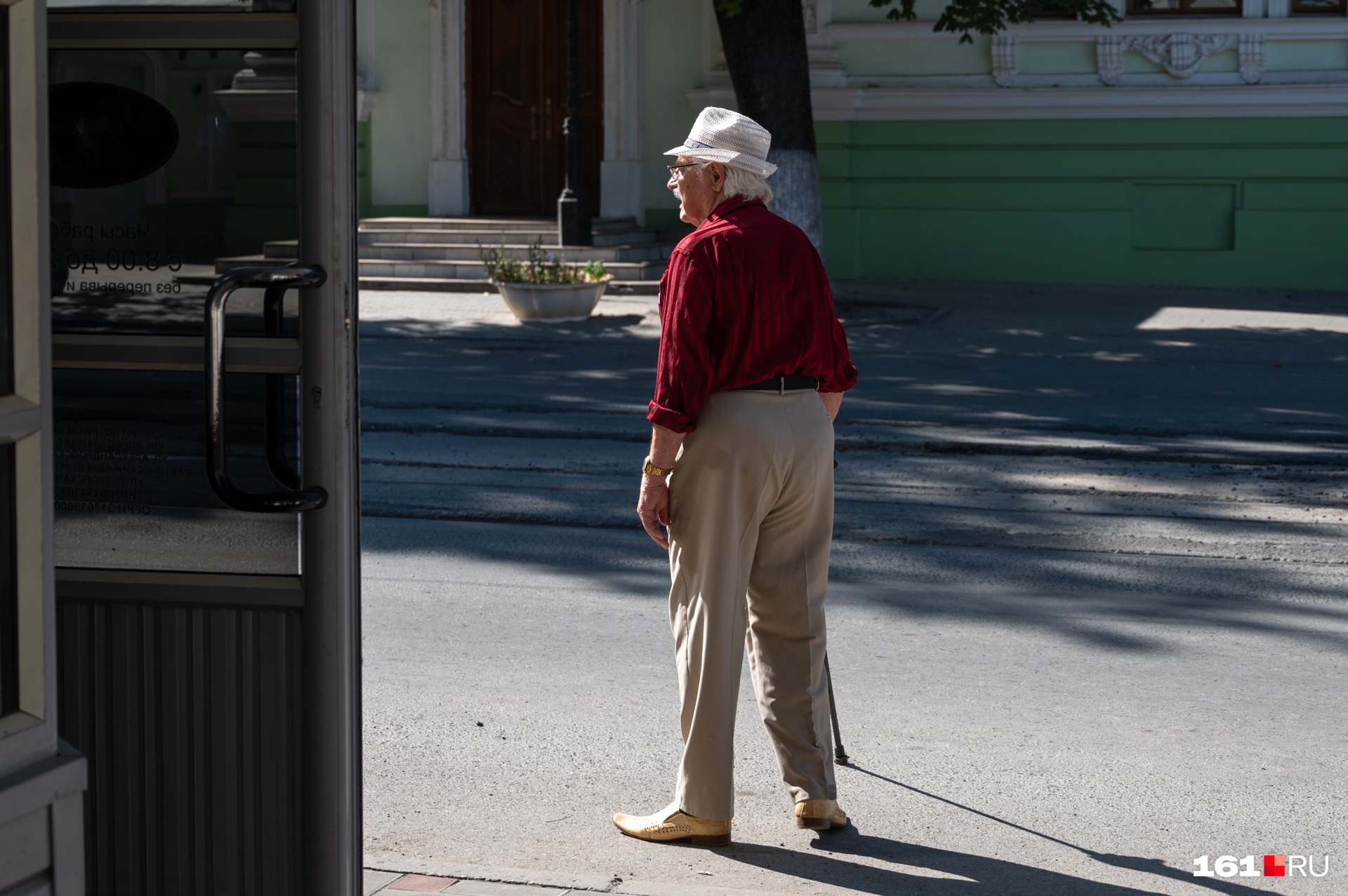 Гастропаб «2 этаж» в Чите не пустил в заведение пенсионеров со своим алкоголем