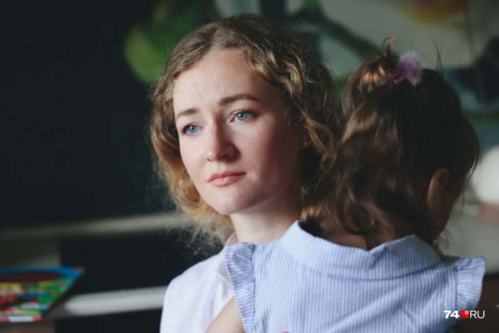 Карина Акентьева ждала двойню, но стала мамой одного ребенка-инвалида Карина Акентьева ждала двойню, но стала мамой одного ребенка-инвалида
