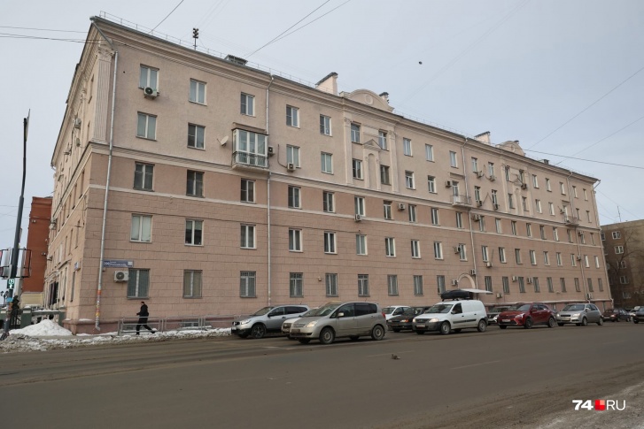 В этом году в Челябинске капитально отремонтируют 25 домов, в том числе на Российской, 200