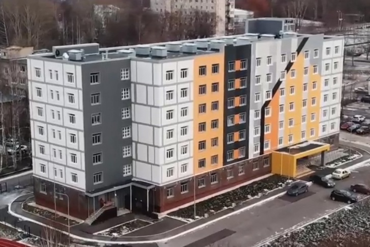 В общежитии семь этажей В общежитии семь этажей