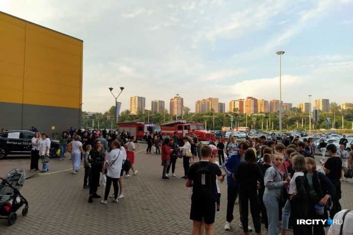 Посетителей эвакуировали из ТЦ «ЯркоМолл» в Иркутске