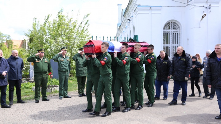 «Освобождал украинскую землю»: в Ярославле похоронили еще одного погибшего военного