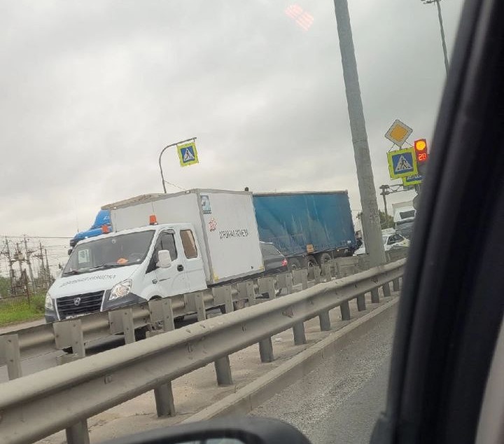 Пробка на московском шоссе сейчас. Пробки на московском шоссе в сторону колпино. Автомобильная пробка. Пробка на московском шоссе сейчас. Пробка на московском шоссе сейчас.