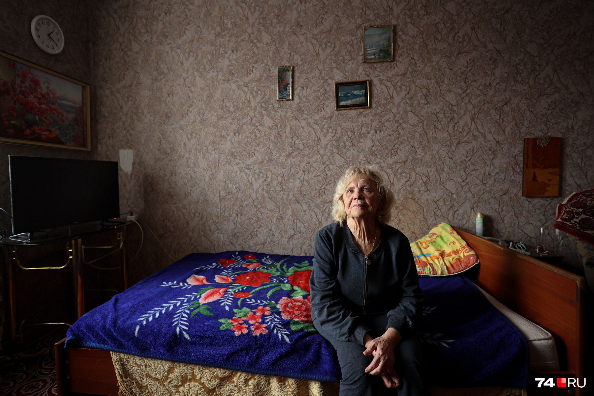Мария Подольская привыкла: если сильно приболеет, нанимает сиделку, ждать помощи ей не от кого