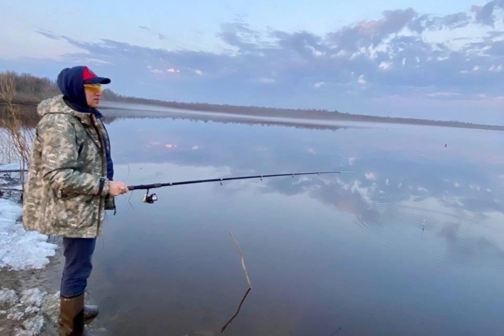 Юрий Бездудный поделился и своим фото с рыбалки