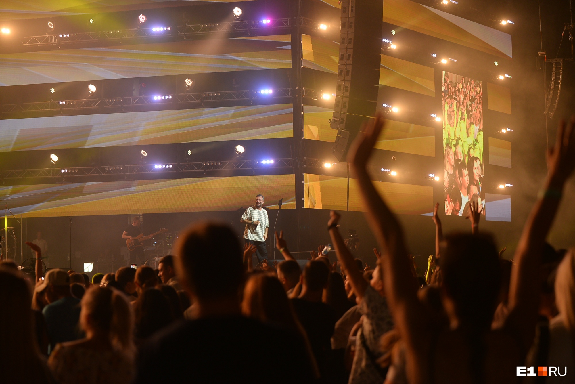 «Иванушки» зажгли зал под «Тучи» — показываем музыкальный фестиваль Summer Fest в Екатеринбурге