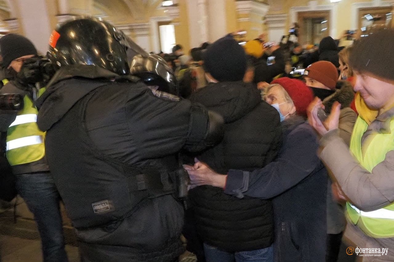 Последние новости 1 февраля. Митинг в СПБ. Митинги в Санкт-Петербурге сейчас. Несанкционированный митинг в Москве.