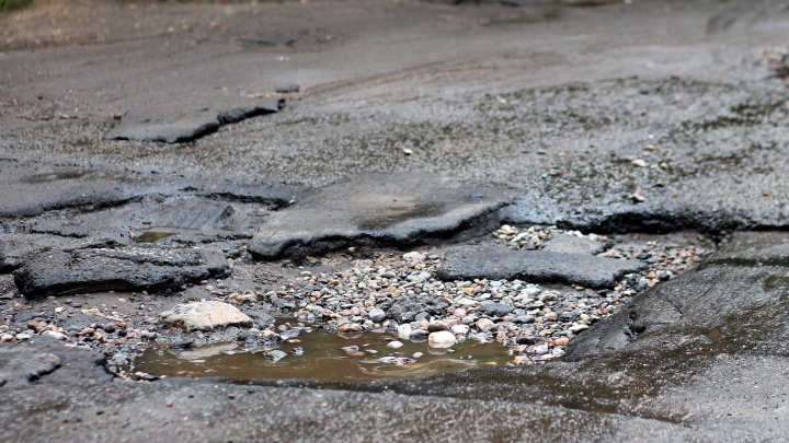 В Ярославской области 90% отремонтированных по нацпроекту дорог оказались некачественными