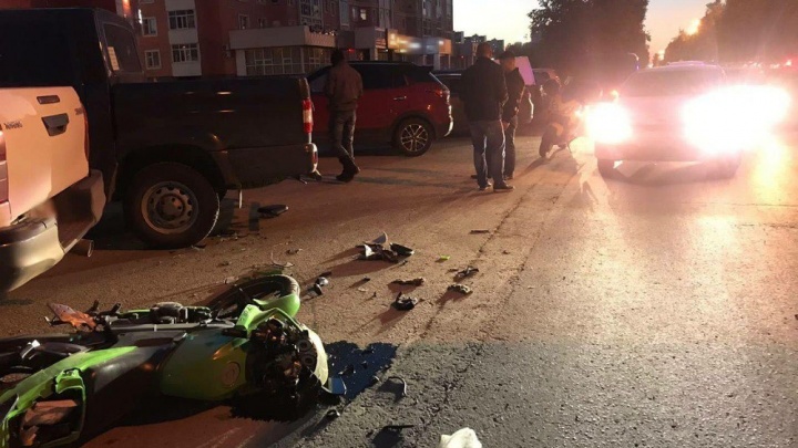В Нижневартовске водитель Kia сбил мотоциклиста
