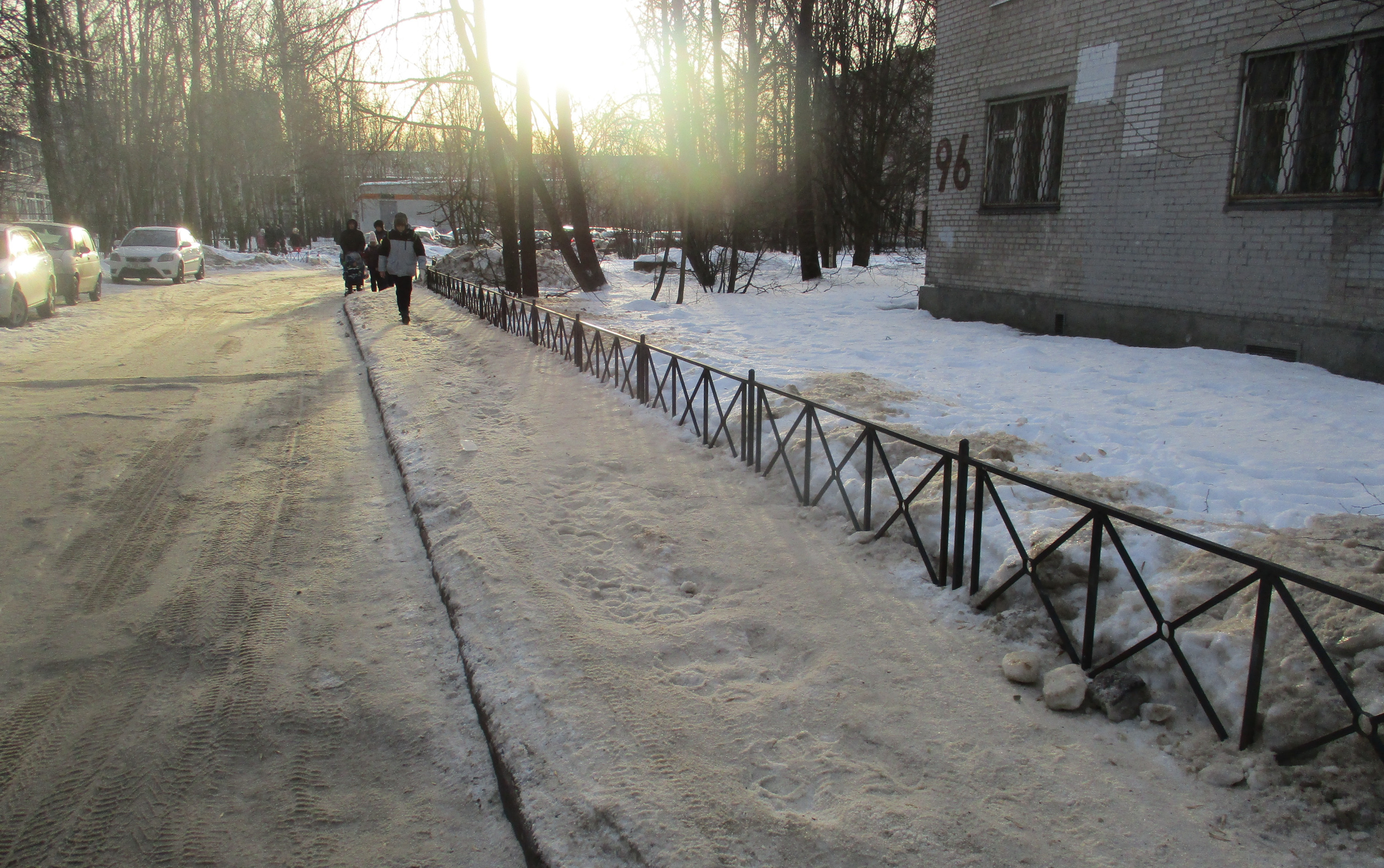 За неделю в Петербурге почти вдвое выросло количество дел из-за плохой  уборки снега | 21.01.2022 | Санкт-Петербург - БезФормата