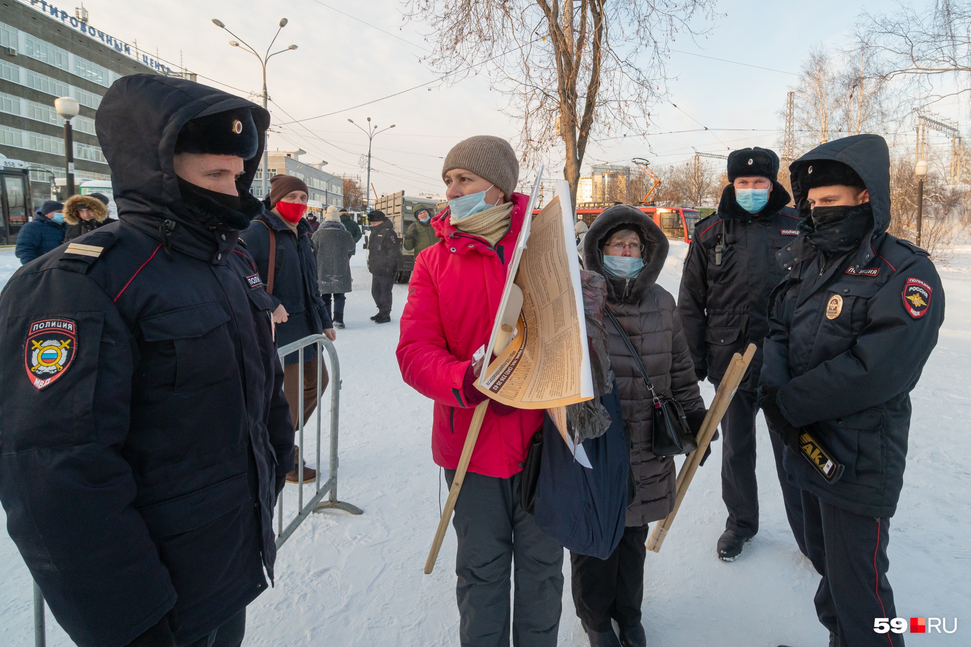 На пикете дежурит полиция На пикете дежурит полиция