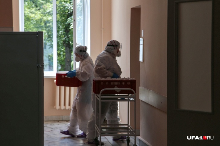 Показатели заболеваемости стали заметно снижаться Показатели заболеваемости стали заметно снижаться