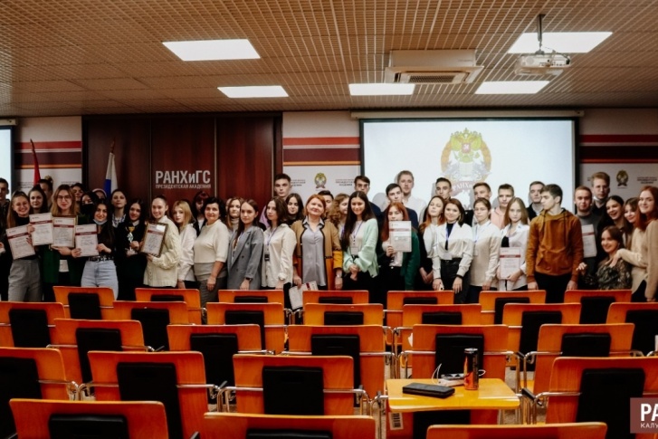 Студенты Калужского филиала РАНХиГС стали участниками проектной школы «5 элемент»