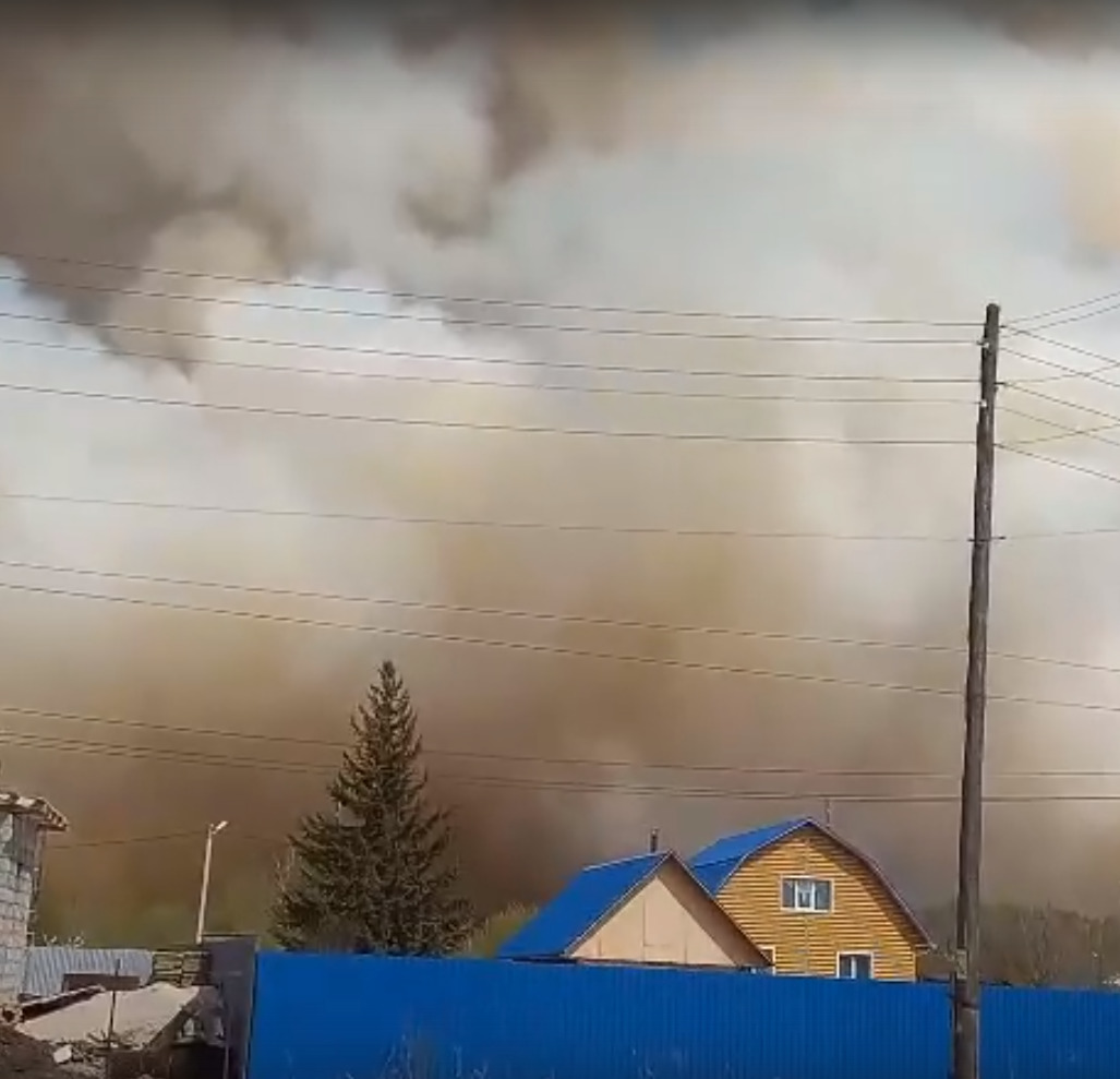 10 мая загорелось рядом с Богандинкой. Столб дыма был виден за 30 километров, из Тюмени