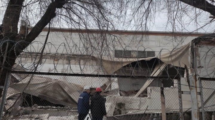 В Волгограде произошел взрыв на подстанции. Обесточены сотни домов