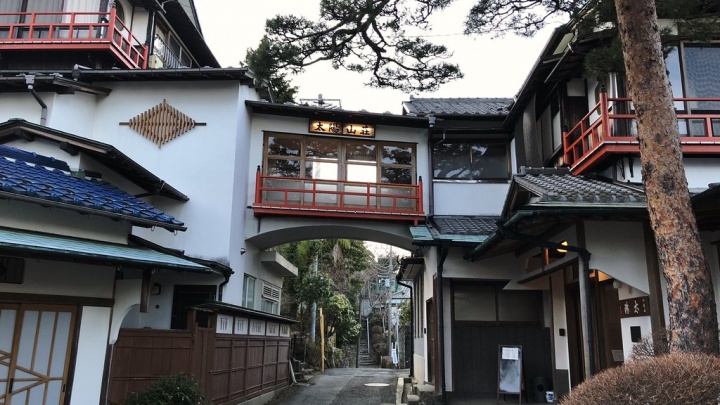 Площадка перед домом по цене 2-комнатной квартиры в Чите. Бывшая читинка — о жизни в Японии
