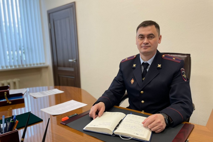 Равиль Бикбулатов служит в Госавтоиснпекции с 2003 года Равиль Бикбулатов служит в Госавтоиснпекции с 2003 года
