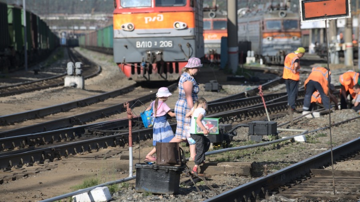 Несоблюдение правил безопасности на железной дороге привело к 5 несчастным случаям в регионе