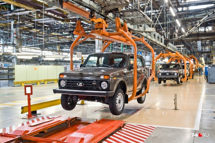 В июле АВТОВАЗ начал выпуск упрощенной Lada Niva Legend без АБС и подушек, но ее цена пока неизвестна В июле АВТОВАЗ начал выпуск упрощенной Lada Niva Legend без АБС и подушек, но ее цена пока неизвестна