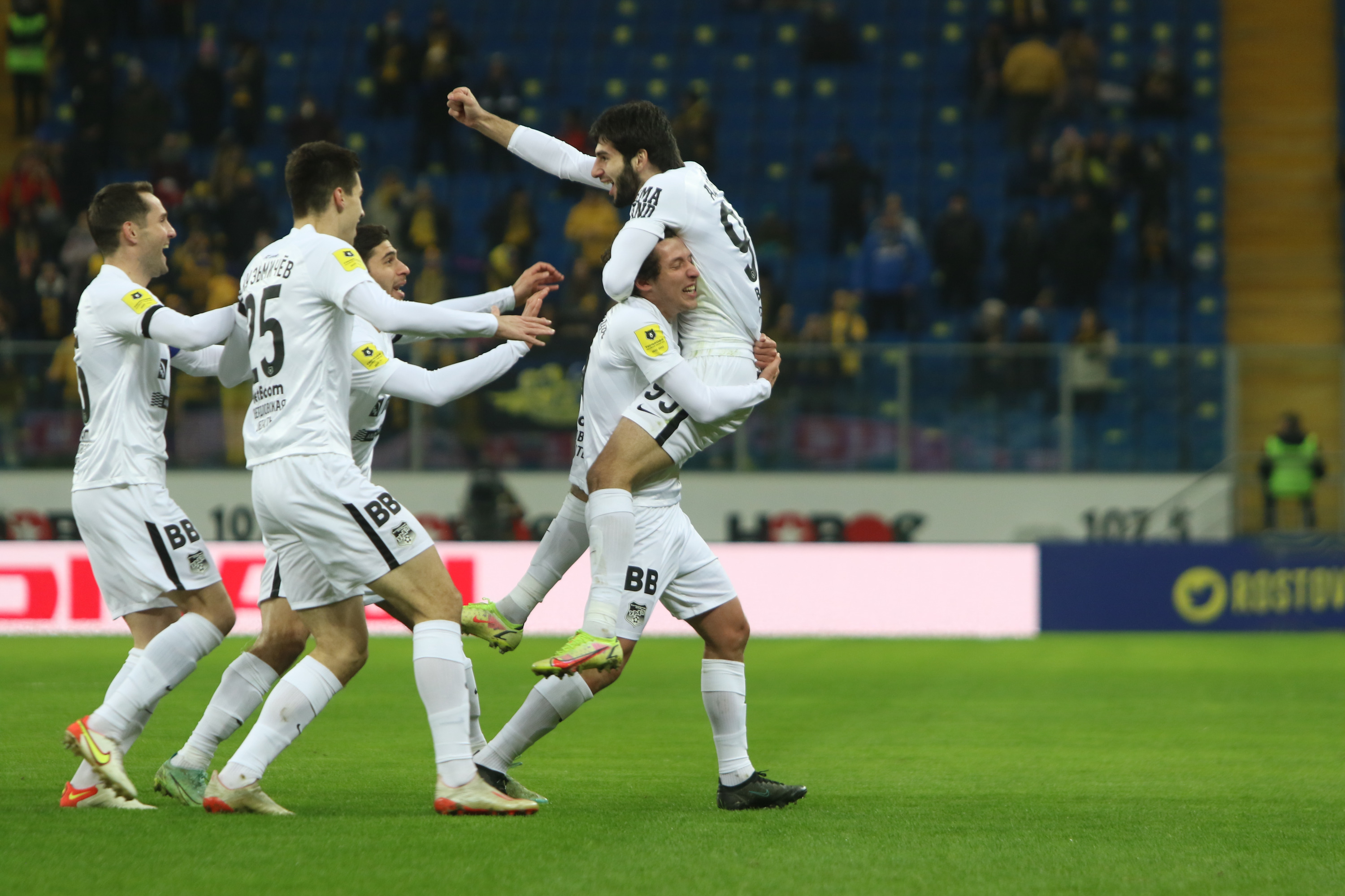 Прорвало: в последнем матче года «Урал» с невероятным счетом обыграл «Ростов»