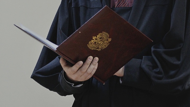 В Магнитогорске мигранта осудили на три года за взятку сотруднику ДСУ