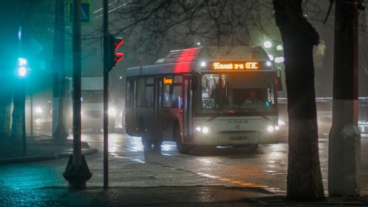 «Чиновников бы в Кировский переселить и машины отобрать»: в Волгограде меняют маршруты популярных автобусов