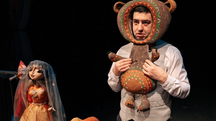 «Мы воспитываем зрителя для других театров»: кто, как и зачем создает героев Театра кукол в Кемерове
