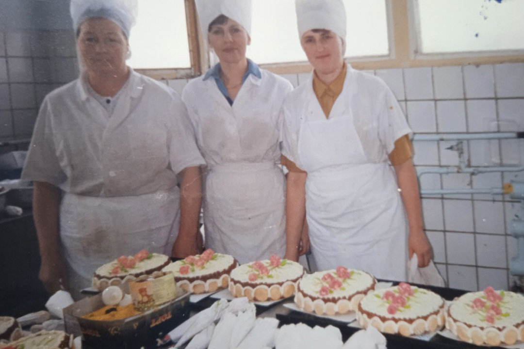 Здесь наладят выпуск кондитерского хита вне времени — торта «Киевский» Здесь наладят выпуск кондитерского хита вне времени — торта «Киевский»