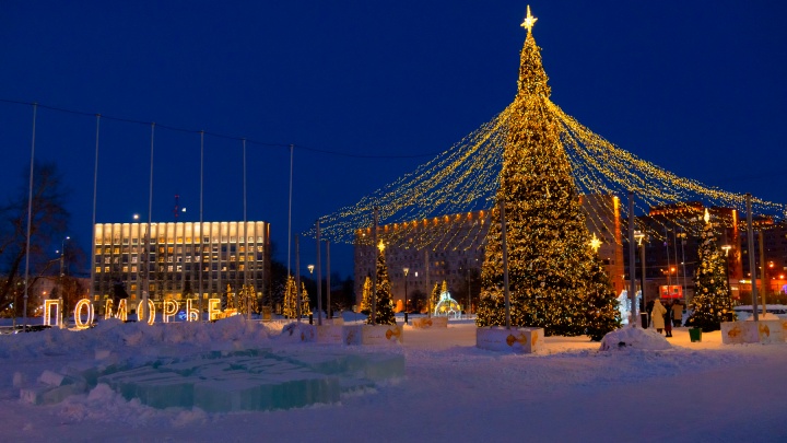 10 дней до Нового года: показываем, как Архангельск украшают к праздникам