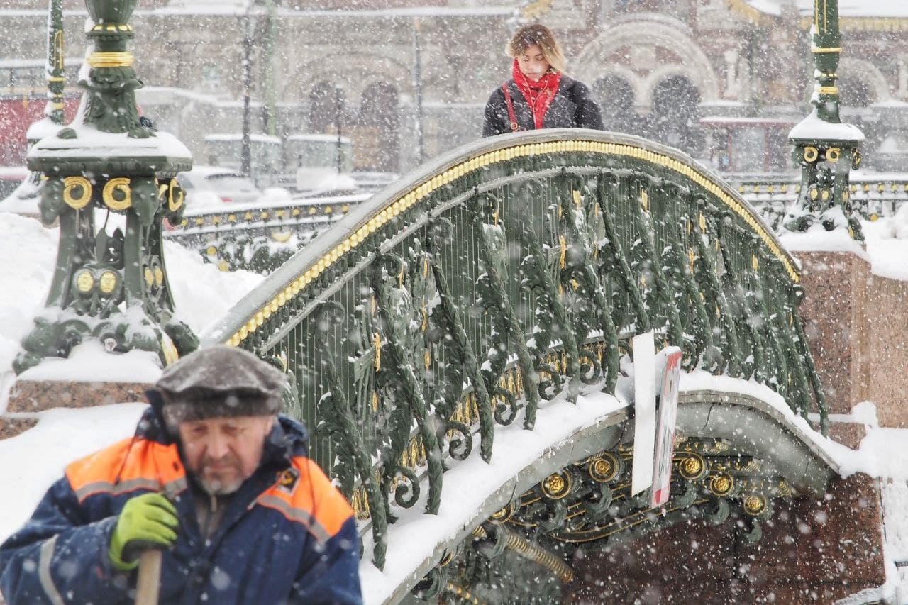 Обновив снежный рекорд, погода в Петербурге временно успокоилась