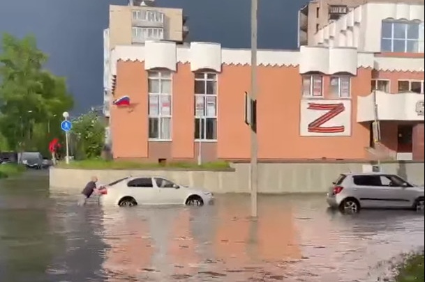 В Архангельске после ливня затопило несколько улиц