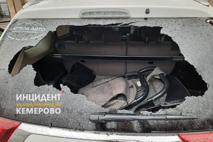 Последствия попадания предмета в стекло машины Последствия попадания предмета в стекло машины