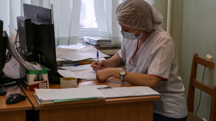 В Башкирии из-за коронавируса в поликлиниках усилят режим работы. Медики фактически будут там жить