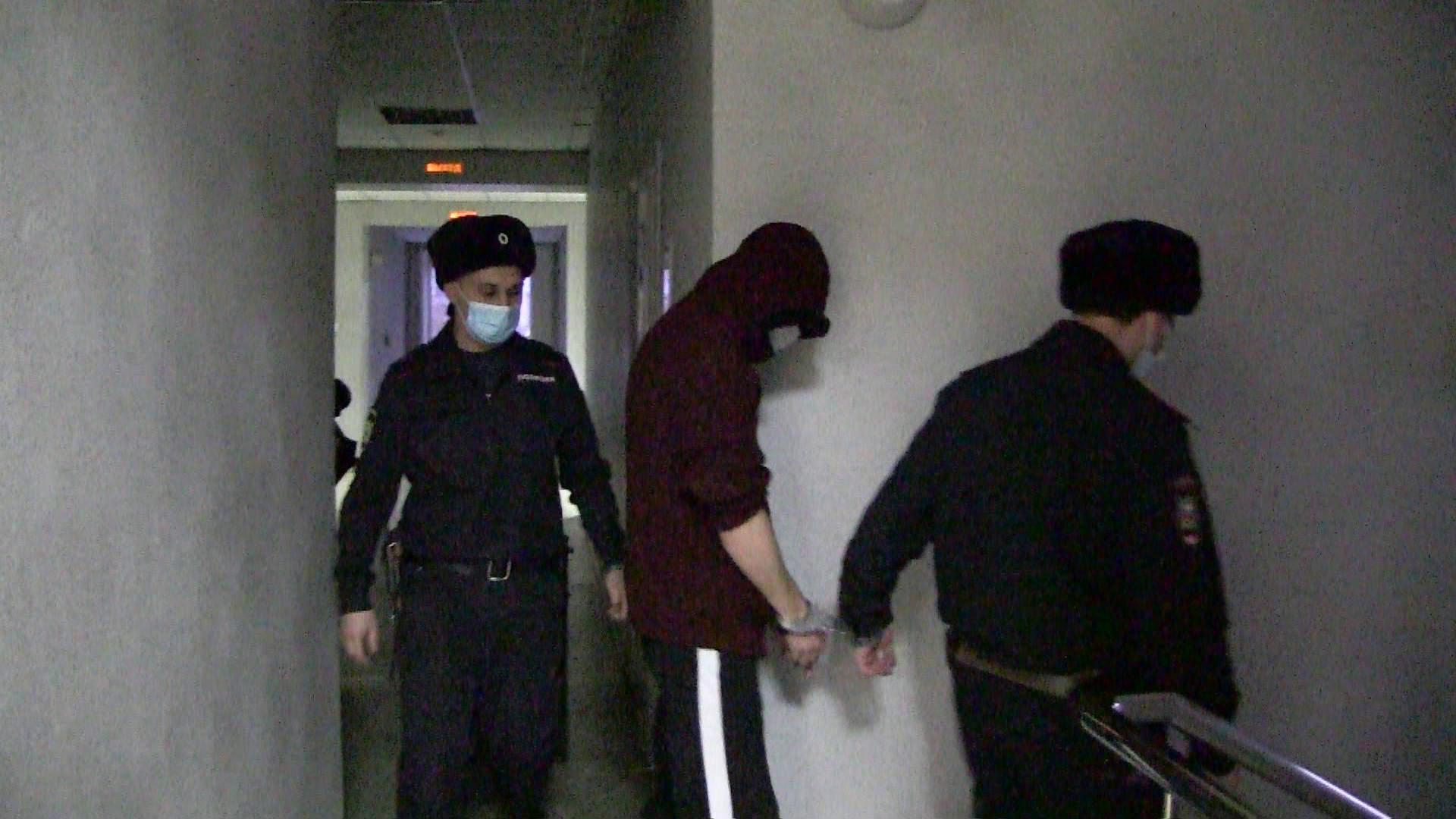 Подрозреваемому грозит до 15 лет колонии Подрозреваемому грозит до 15 лет колонии